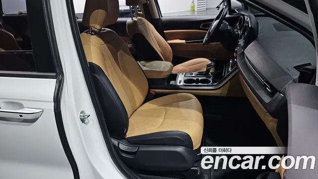Kia Carnival 4th Gen — Фото автомобиля 10