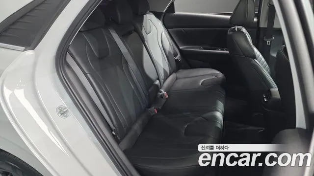 Hyundai Avante CN7 — Фото автомобиля 18