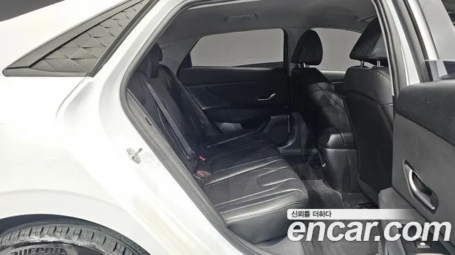 Hyundai Avante CN7 — Фото автомобиля 19
