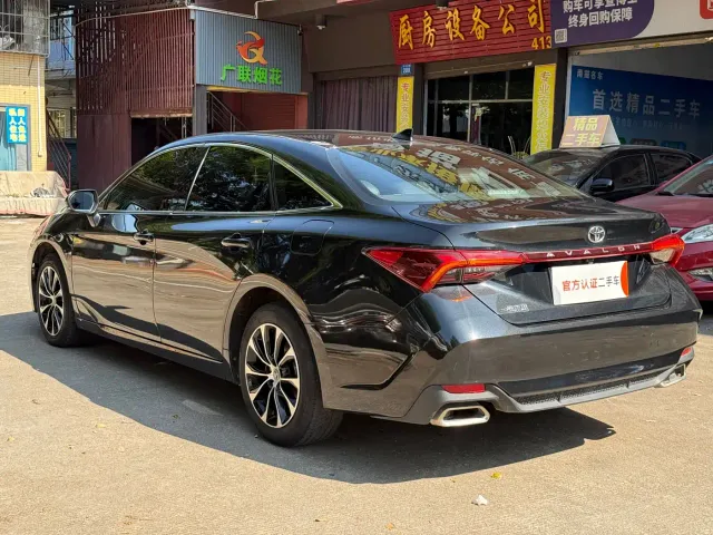 Toyota Avalon — Фото автомобиля 6