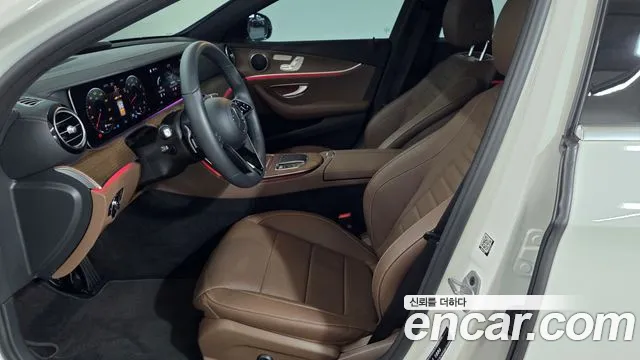 Mercedes-Benz E-Class W213 — Фото автомобиля 14