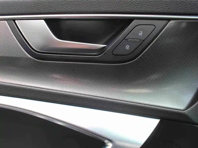 Audi A7L — Фото автомобиля 13