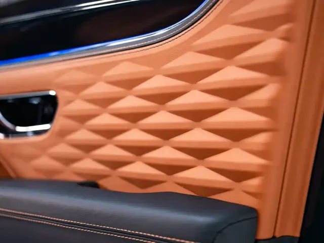 Bentley Flying Spur — Фото автомобиля 17