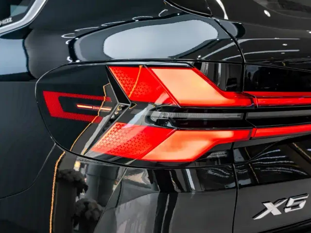 BMW X5 — Фото автомобиля 9