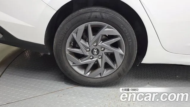 Hyundai AVANTE Новый Avante (CN7) — Фото автомобиля 5