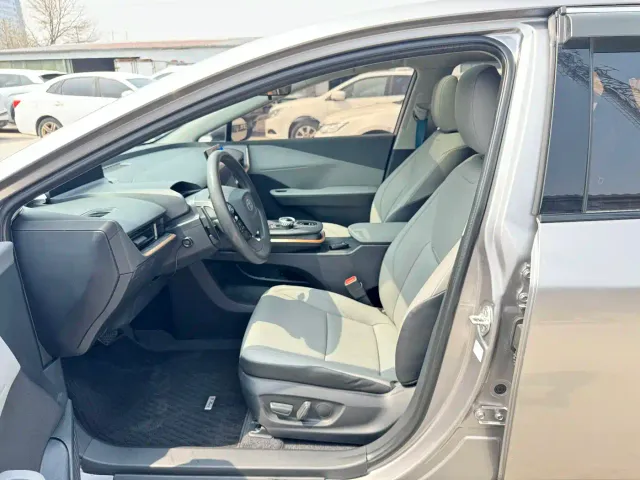 Toyota bZ3 — Фото автомобиля 7
