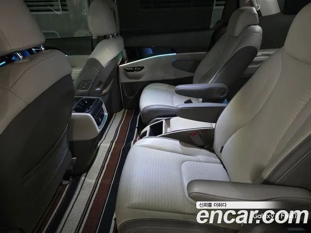 Kia Canival Новый Carnival 4 поколение Дизель 9 мест Signature — Фото автомобиля 8