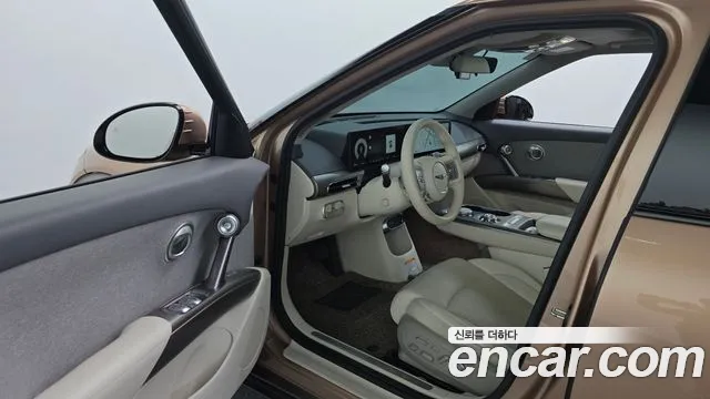 Genesis GV60 — Фото автомобиля 15
