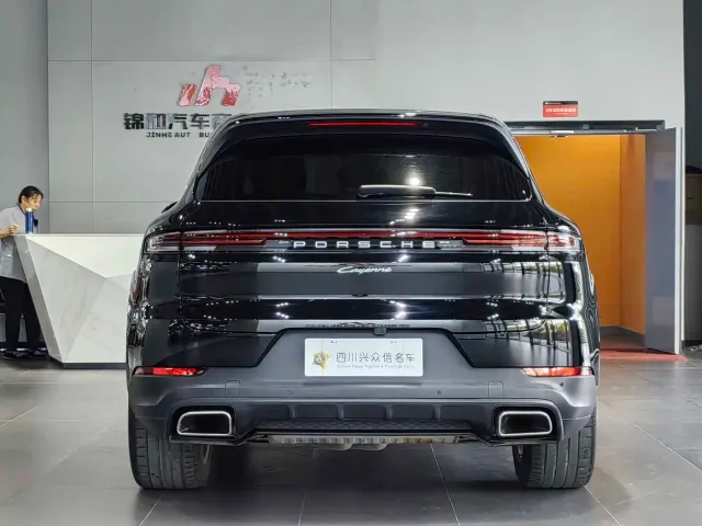 Porsche Cayenne — Фото автомобиля 6