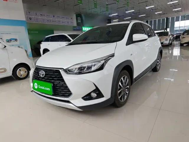 Фотография автомобиля — Toyota YARiS L Zhi Xuan
