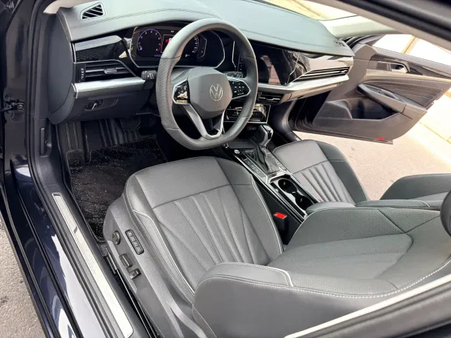 Volkswagen Passat — Фото автомобиля 9