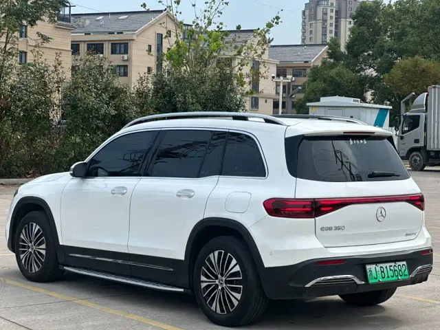Mercedes-Benz EQB — Фото автомобиля 2