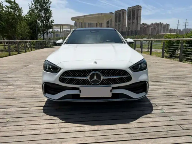 Mercedes-Benz C-Class — Фото автомобиля 4