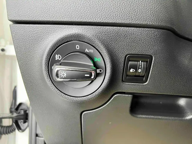 Skoda Karoq — Фото автомобиля 9