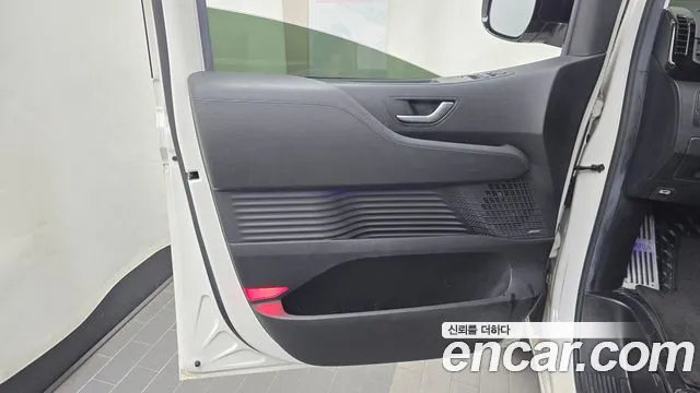 Hyundai Staria — Фото автомобиля 13