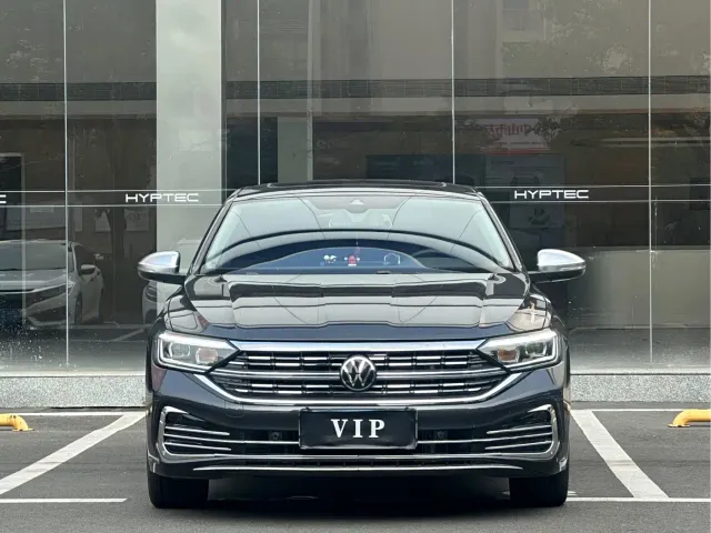Фотография автомобиля — Volkswagen Sagitar