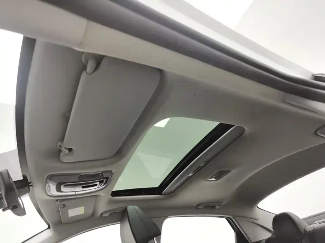 Hyundai Elantra — Фото автомобиля 14
