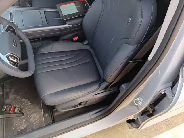 Geely Galaxy E5 — Фото автомобиля 14