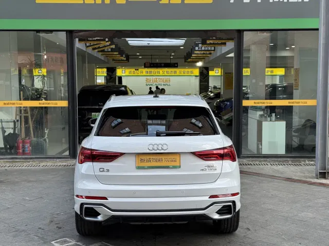 Audi Q3 — Фото автомобиля 5