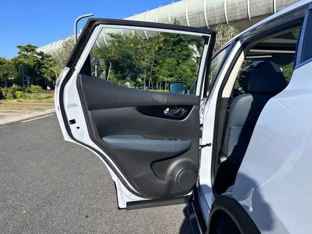 Nissan Qashqai — Фото автомобиля 11