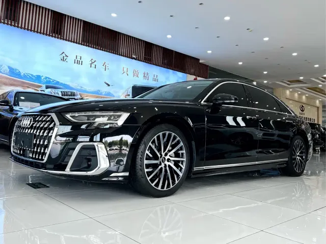 Audi A8 — Фото автомобиля 2