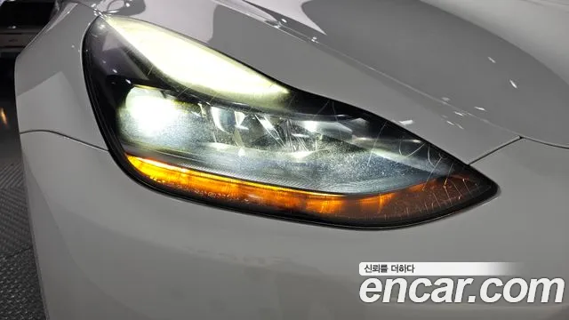 Tesla Model Y — Фото автомобиля 21