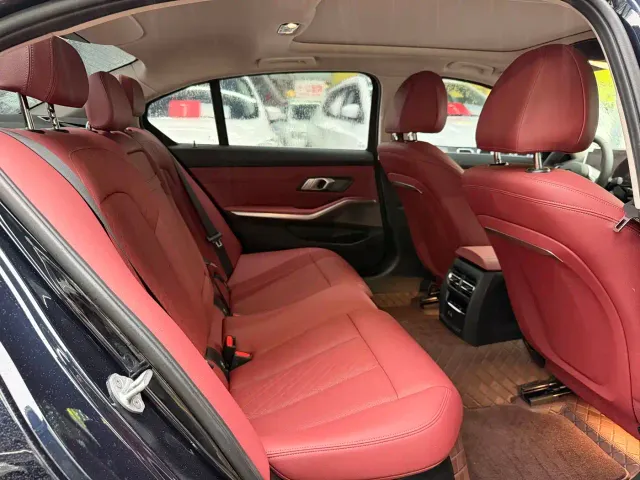 BMW 3 Series — Фото автомобиля 7