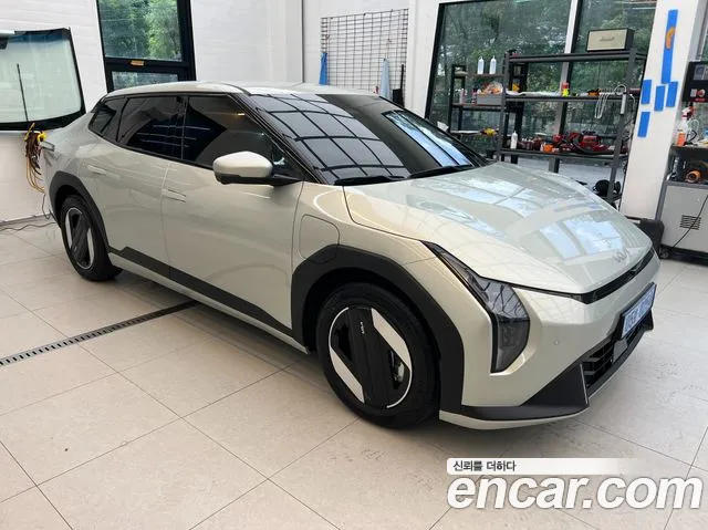 Kia EV4 — Фото автомобиля 7