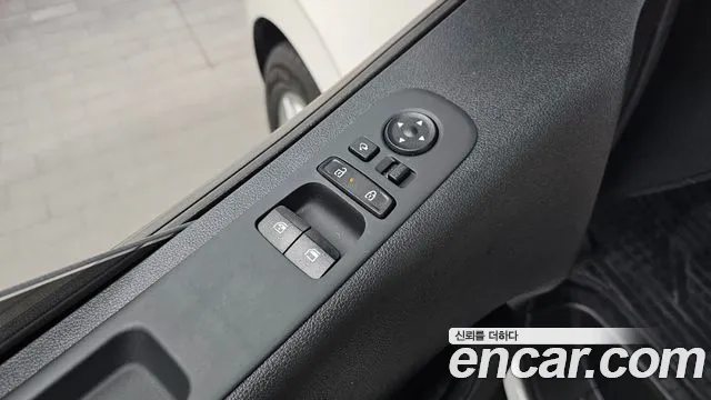 Hyundai Staria Staria 4WD Tourer 11 мест — Фото автомобиля 29