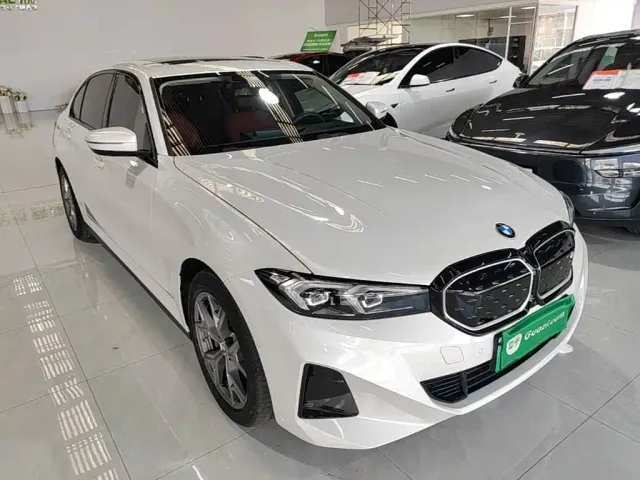 BMW i3 — Фото автомобиля 3