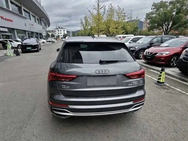 Audi Q3 — Фото автомобиля 10