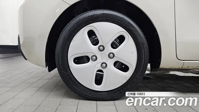 Kia RAY Новый Kia Ray Фургон — Фото автомобиля 5