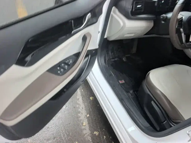 BYD Qin PLUS — Фото автомобиля 15