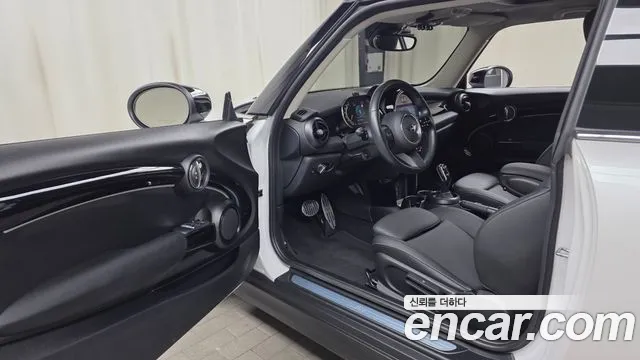 MINI Cooper — Фото автомобиля 15