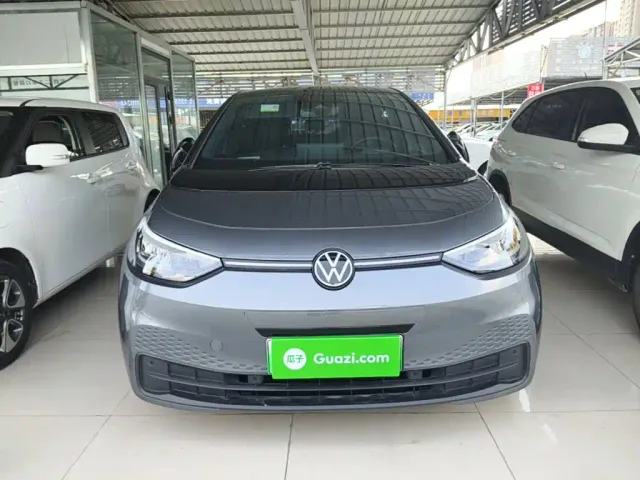 Volkswagen ID.3 — Фото автомобиля 2