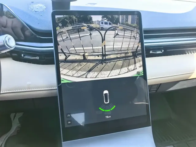 Geely Galaxy L6 — Фото автомобиля 11