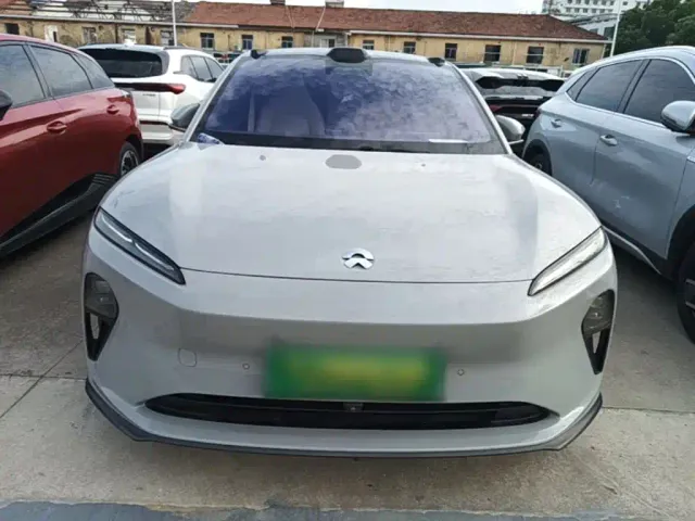 Nio ET5 Touring — Фото автомобиля 2