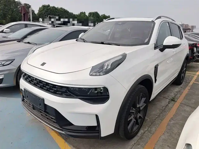 Фотография автомобиля — Lynk & Co 01