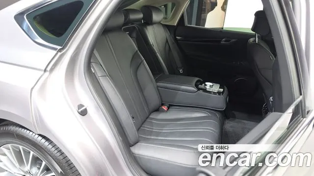 Genesis G80 Бензин 2.5 турбо 2WD — Фото автомобиля 12