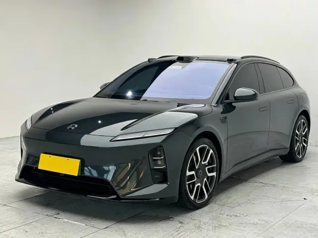 Фотография автомобиля — Nio ET5 Touring