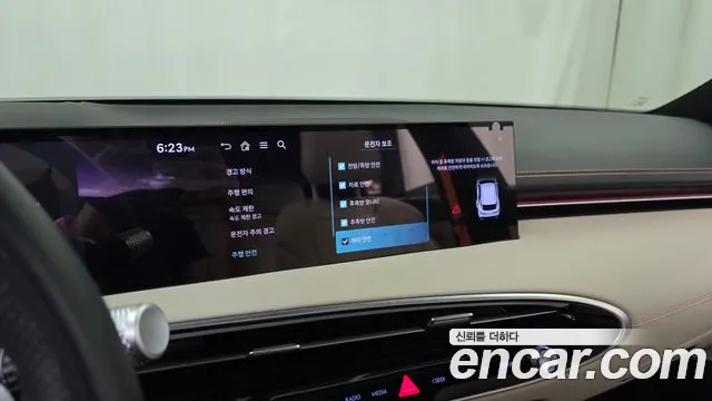 Genesis GV70 — Фото автомобиля 22