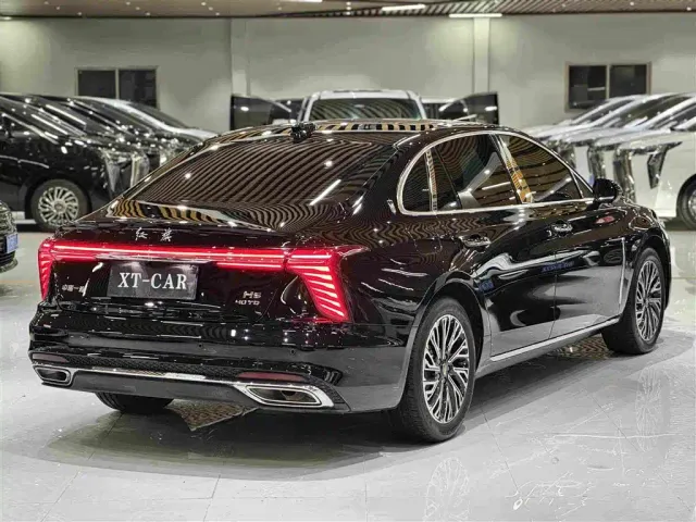 Hongqi H5 — Фото автомобиля 4
