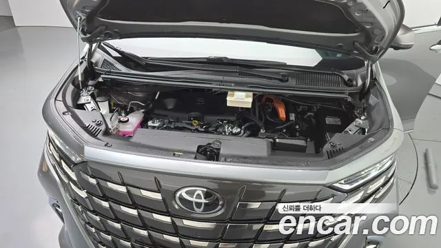 Toyota Alphard — Фото автомобиля 2