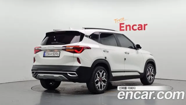 Kia Seltos — Фото автомобиля 2