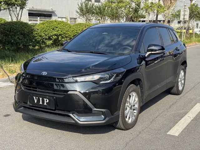 Фотография автомобиля — Toyota Frontlander