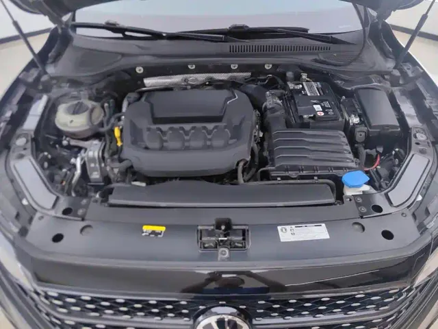 Volkswagen Passat — Фото автомобиля 10