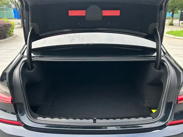 BMW 3 Series — Фото автомобиля 20