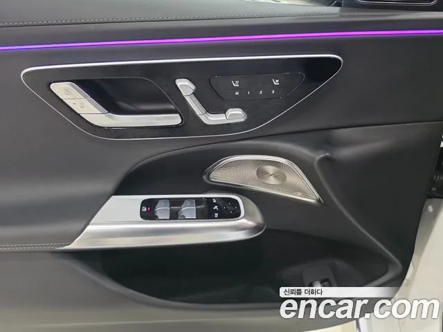 Mercedes-Benz E-Class — Фото автомобиля 15