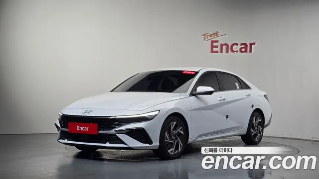 Hyundai AVANTE Новый Avante (CN7) — Фото автомобиля 11