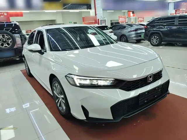 Honda Civic — Фото автомобиля 3